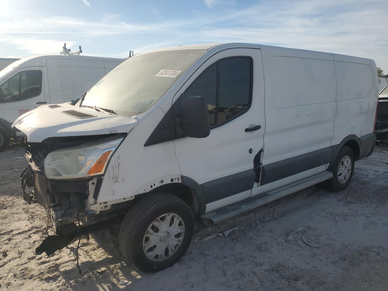 VIN 1FTNR1ZM0FKA47050 2015 FORD TRANSIT no.1