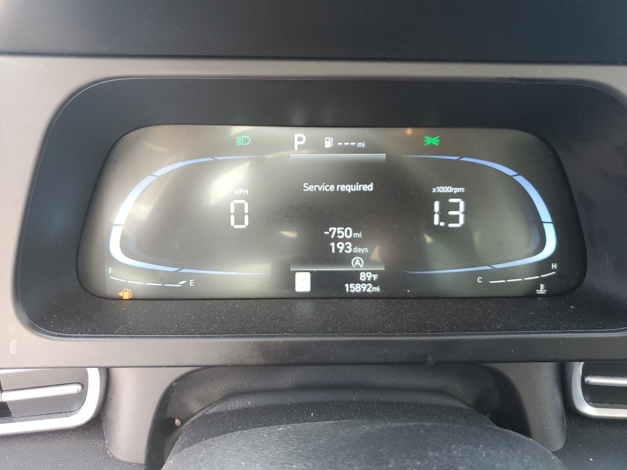 2024 Hyundai Elantra - Image 9
