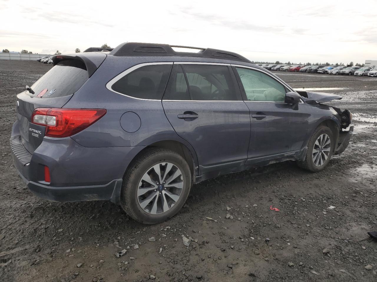 2015 Subaru Outback - Image 3