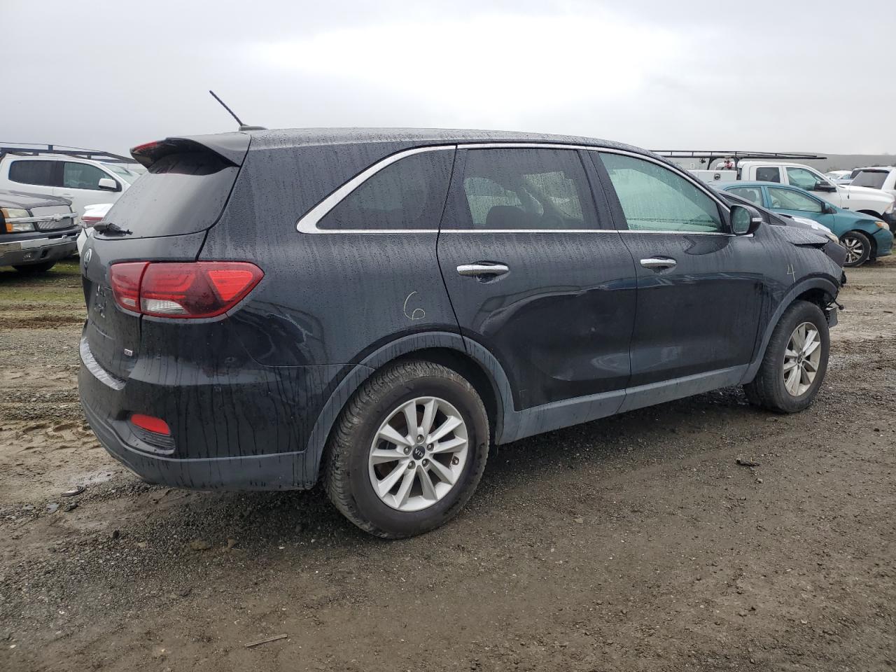 VIN 5XYPG4A3XKG564794 2019 KIA SORENTO no.3