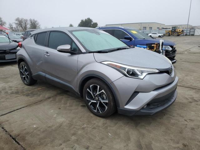  TOYOTA C-HR 2018 Серебристый