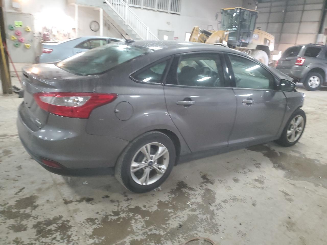 VIN 1FADP3F20DL337611 2013 FORD FOCUS no.3