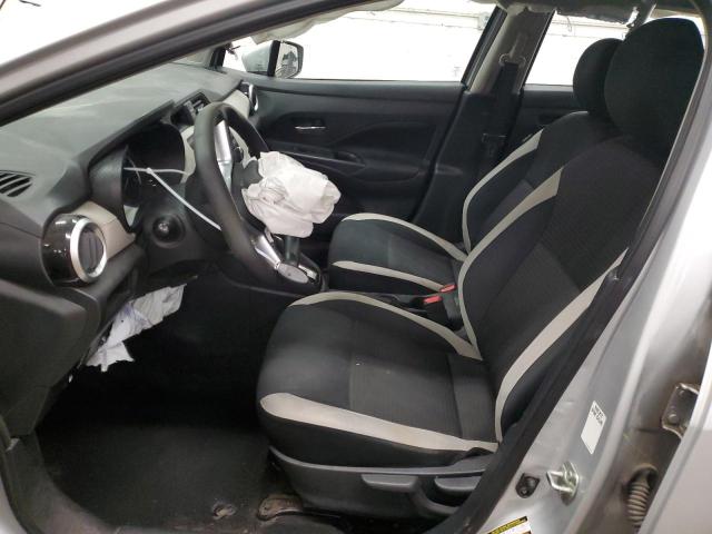  NISSAN VERSA 2021 Серебристый