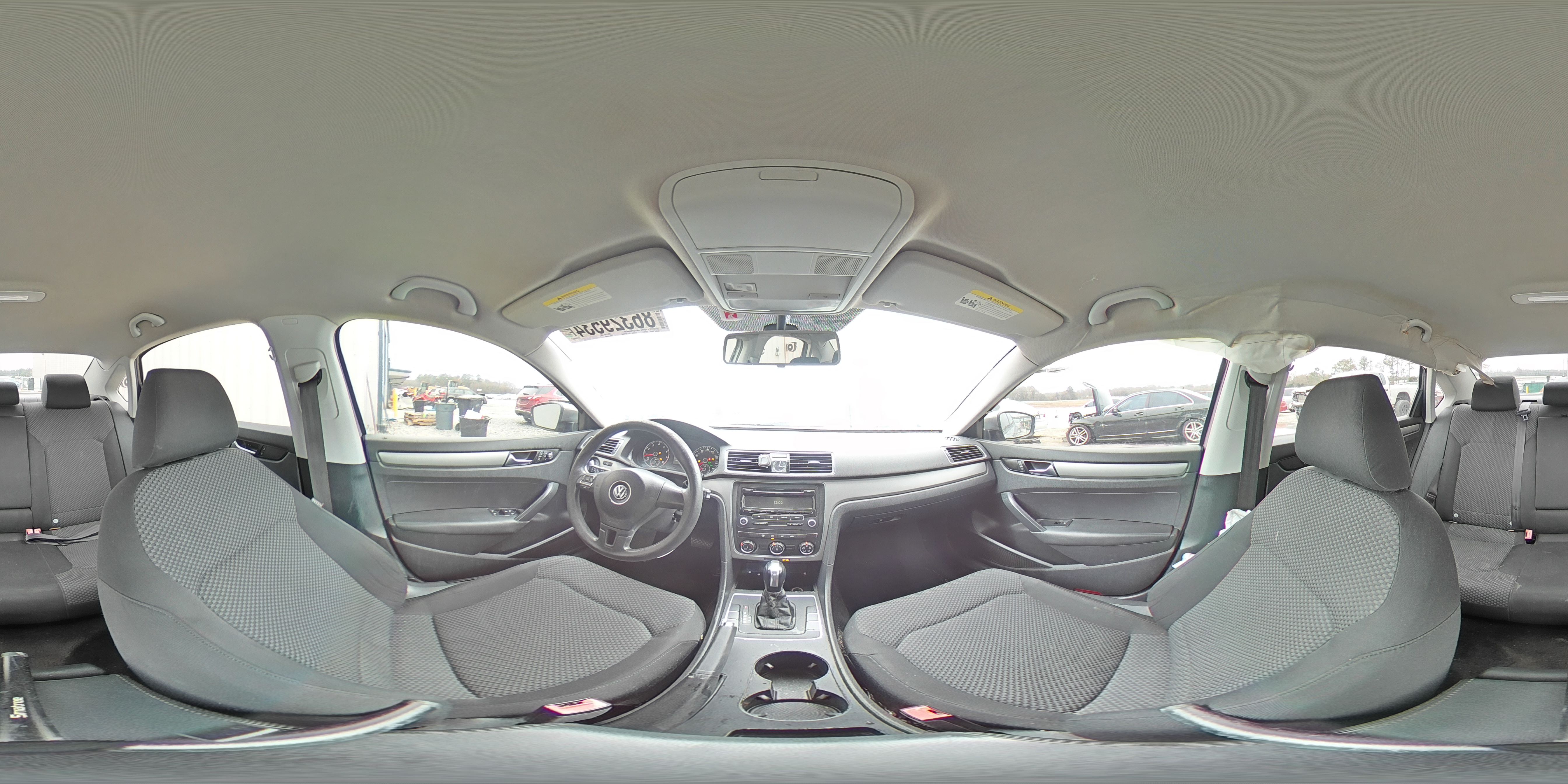 2014 Volkswagen Passat - Image 14