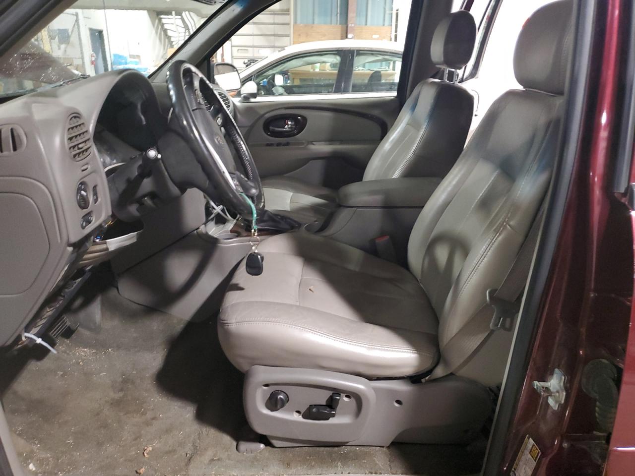 2004 Buick Rainer - Image 7