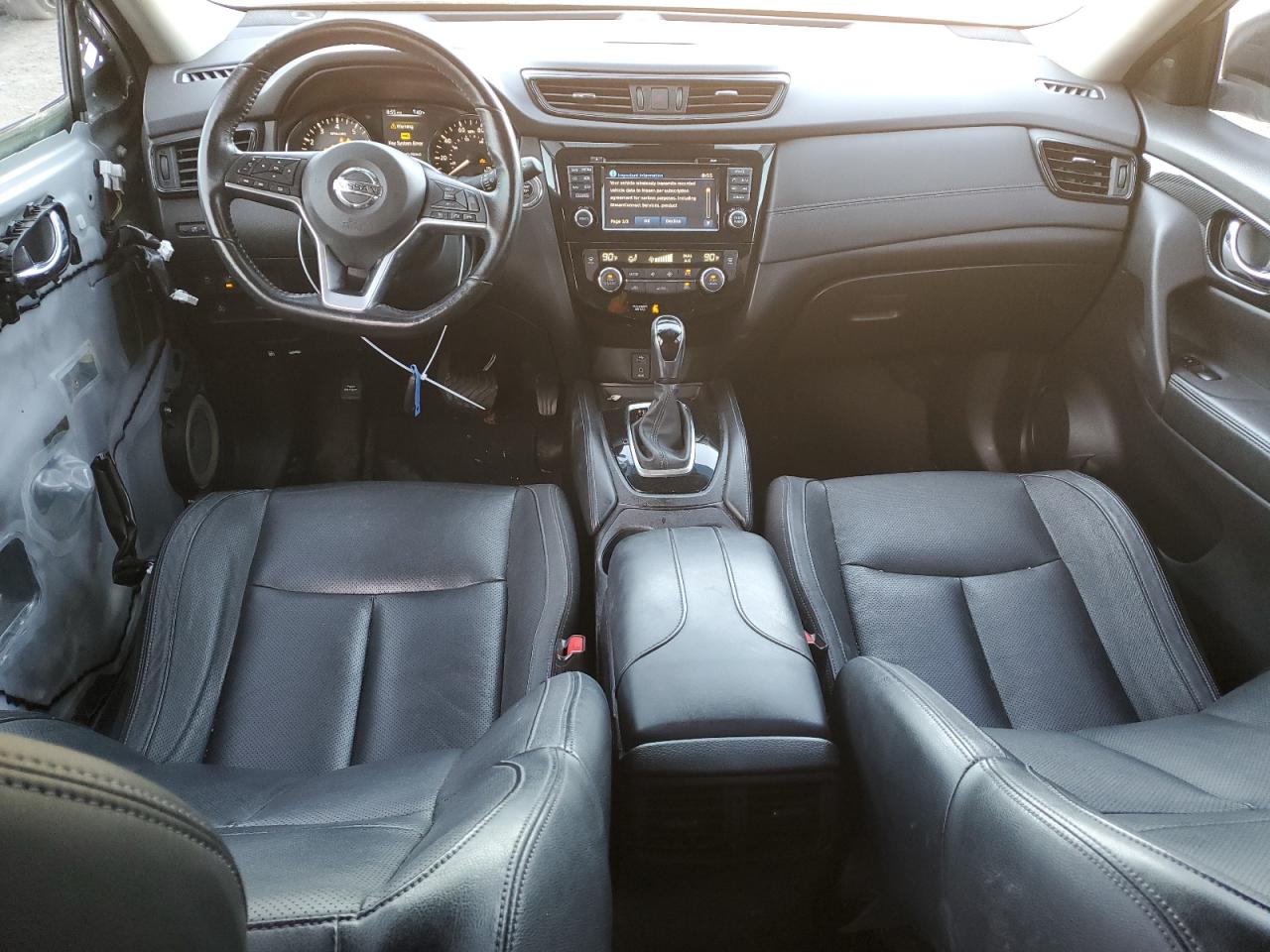 2017 Nissan Rogue - Image 8