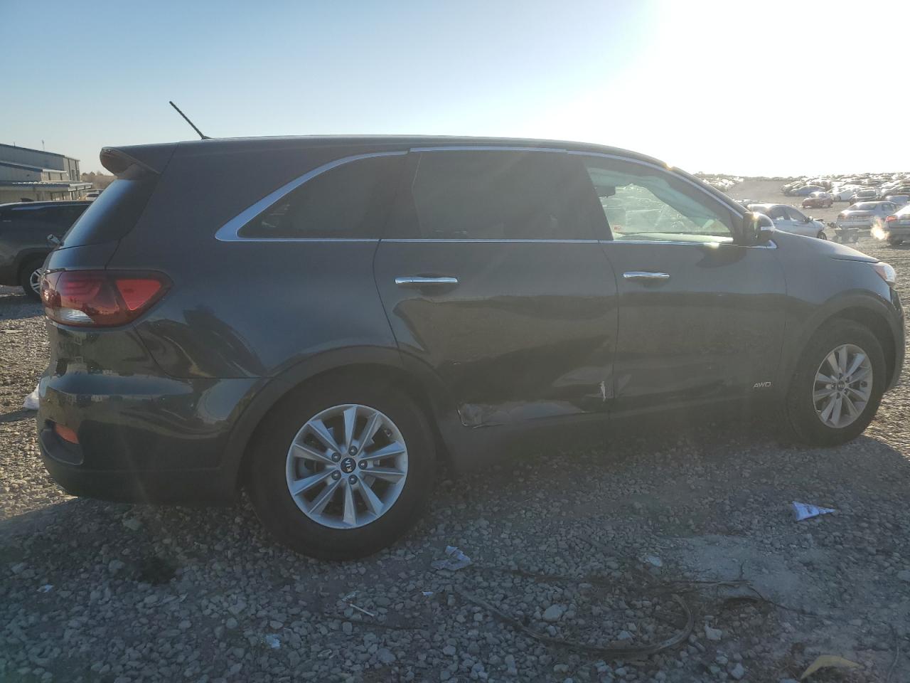 VIN 5XYPGDA56KG482935 2019 KIA SORENTO no.3