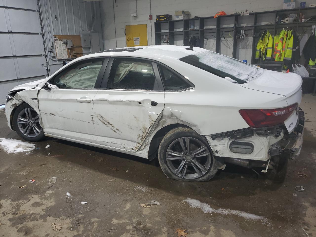 2021 Volkswagen Jetta - Image 2