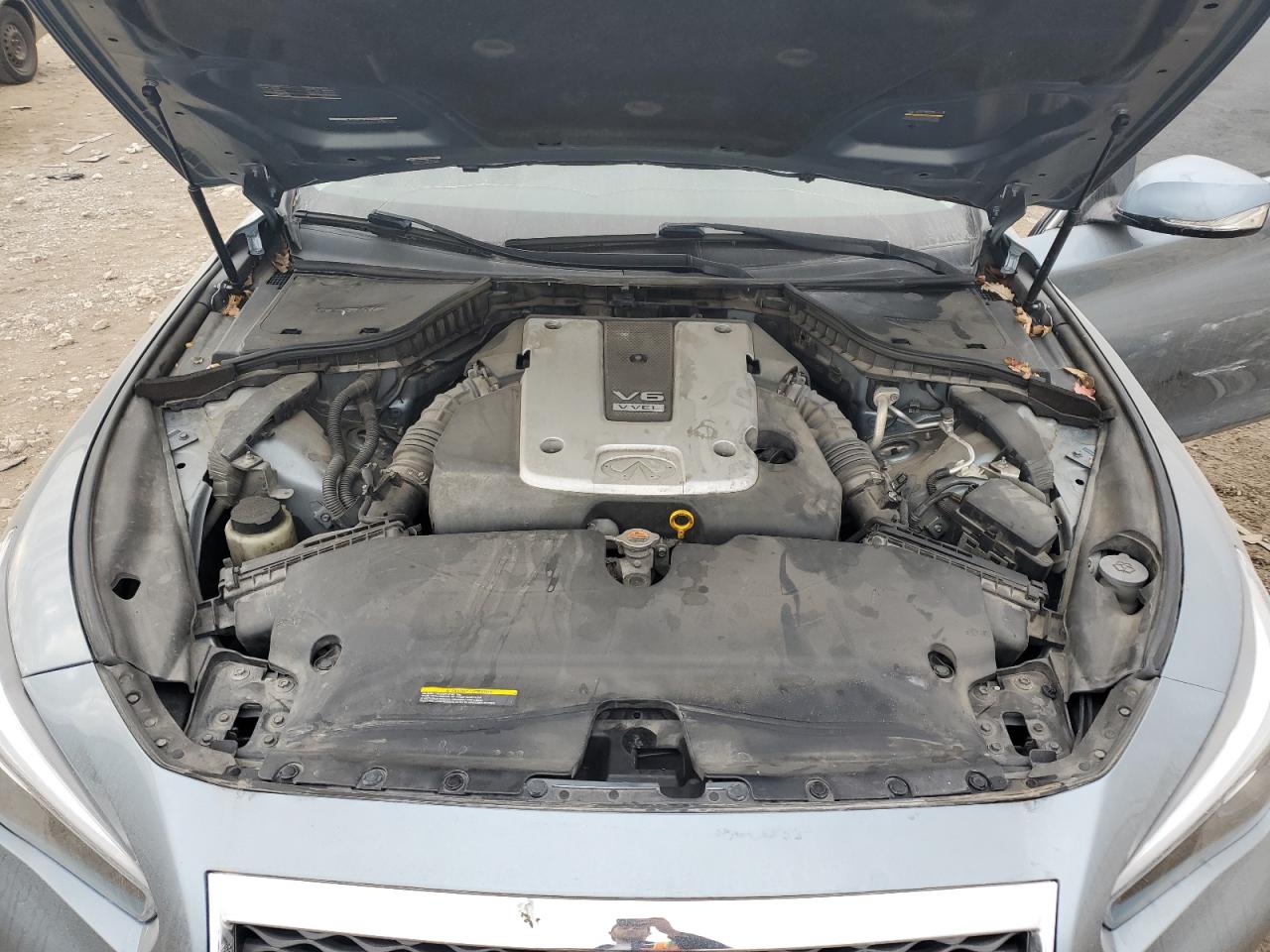 2015 Infiniti Q50 - Image 11