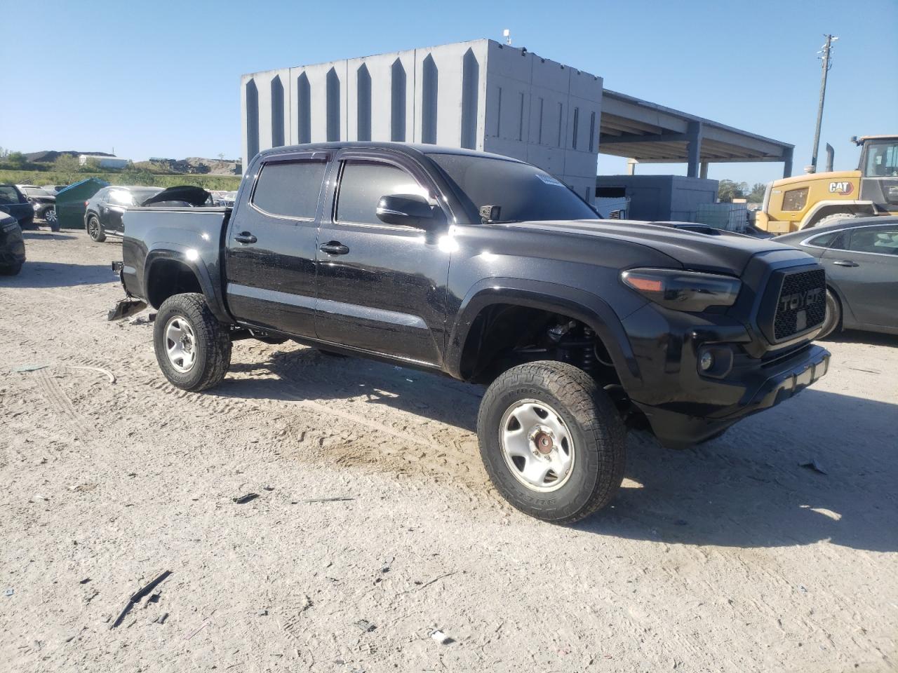 2021 Toyota Tacoma - Image 4