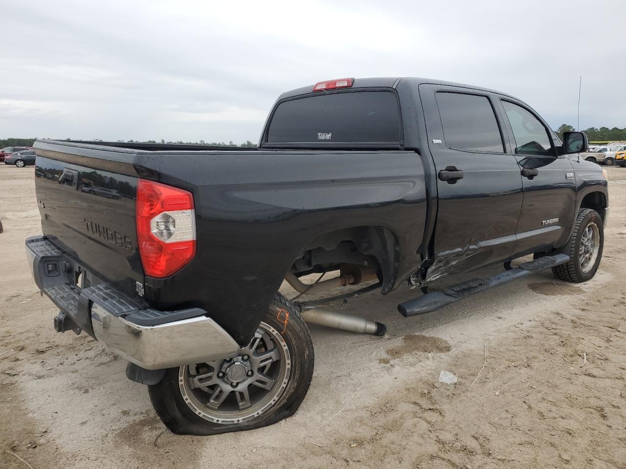 VIN 5TFDW5F15EX385115 2014 TOYOTA TUNDRA no.3