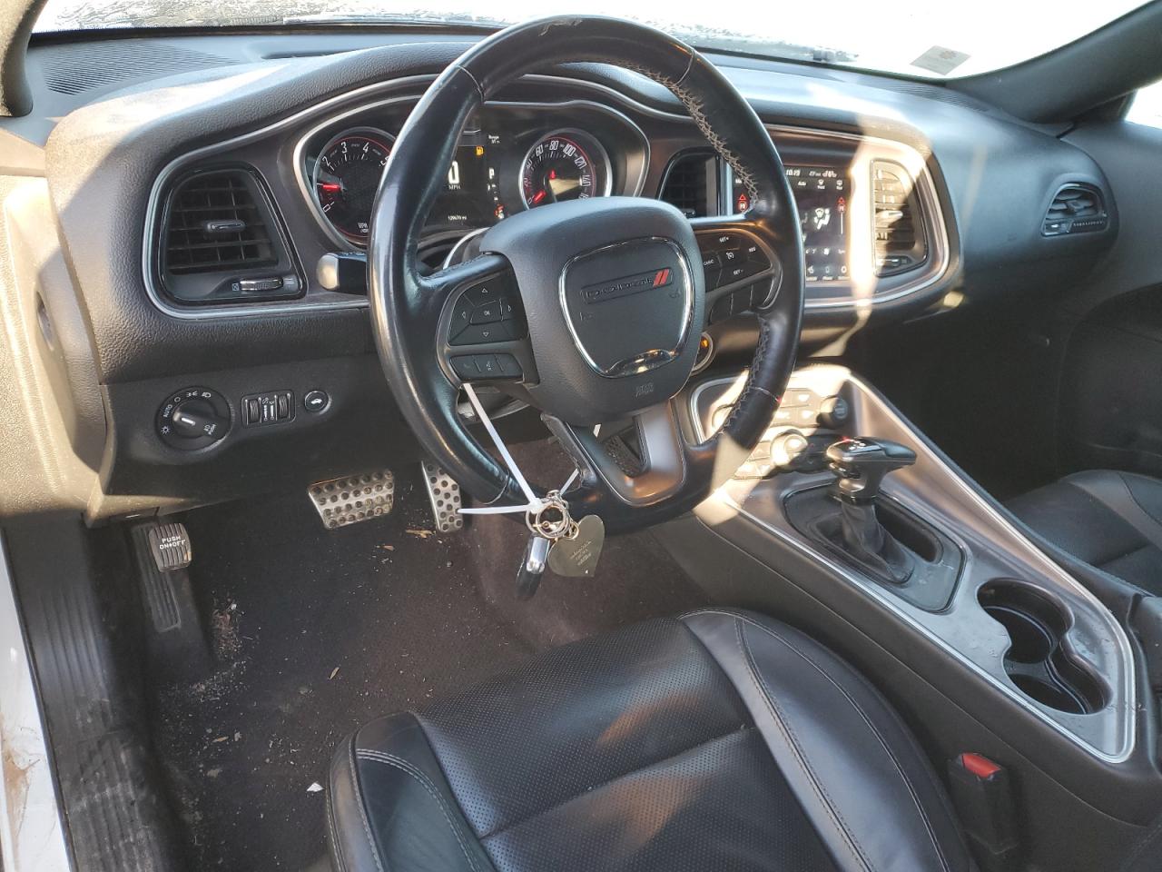 2019 Dodge Challenger - Image 8