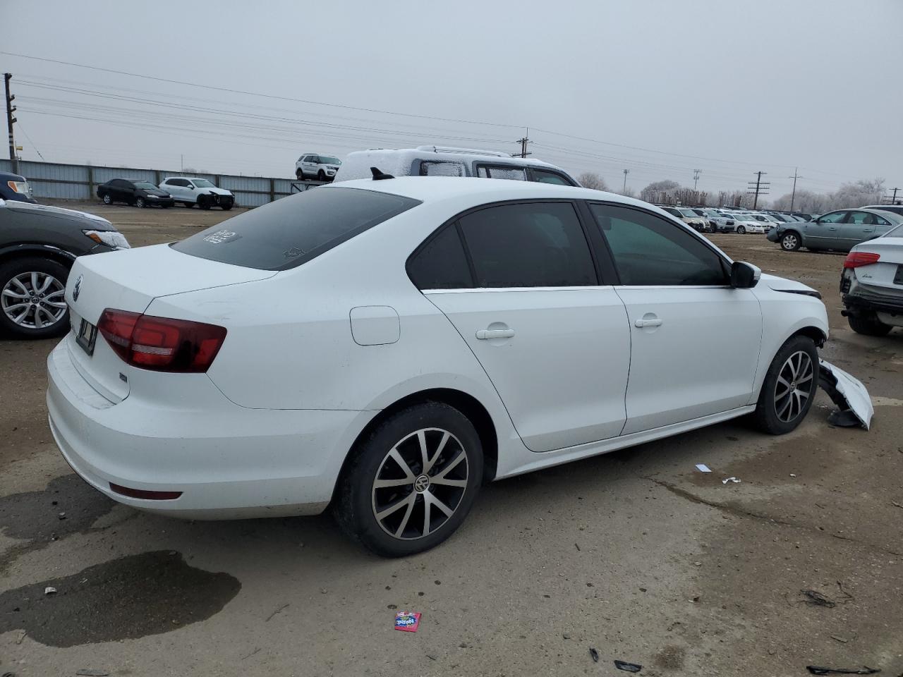 2017 Volkswagen Jetta - Image 3