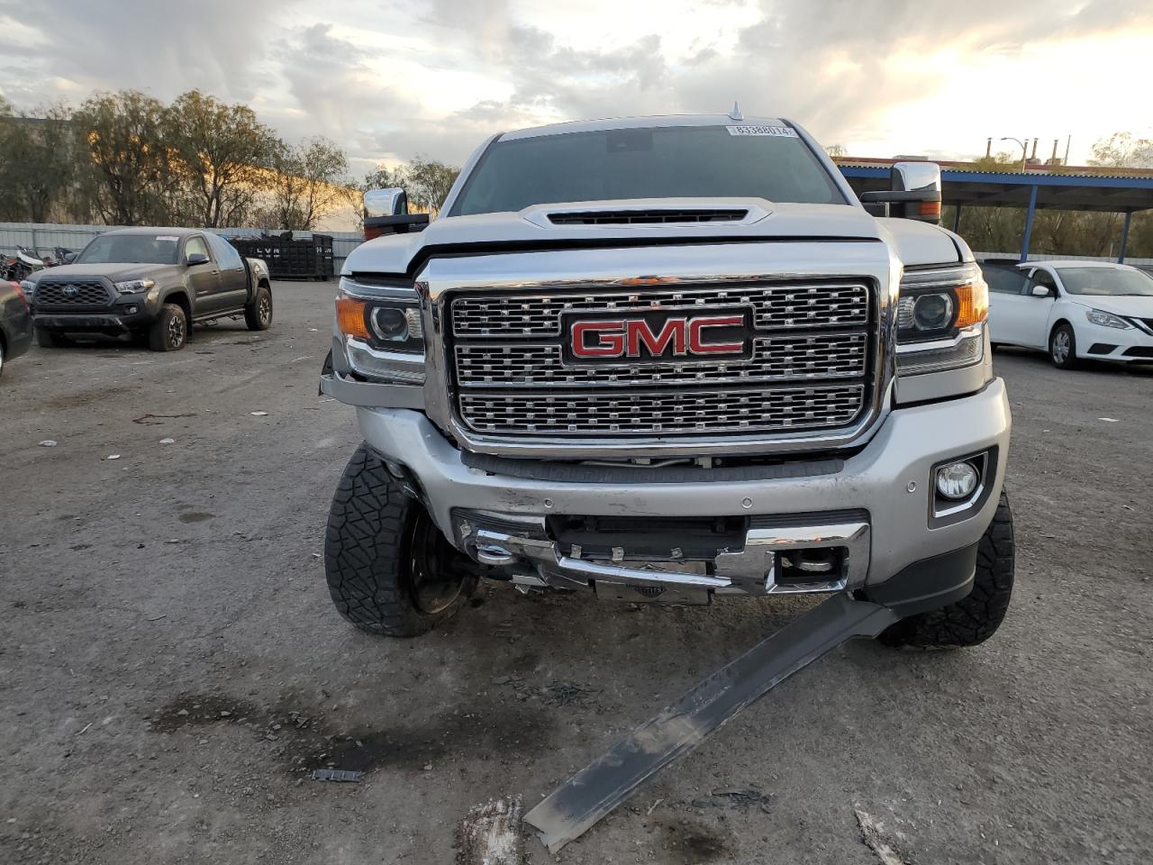 2019 GMC Sierra - Image 5