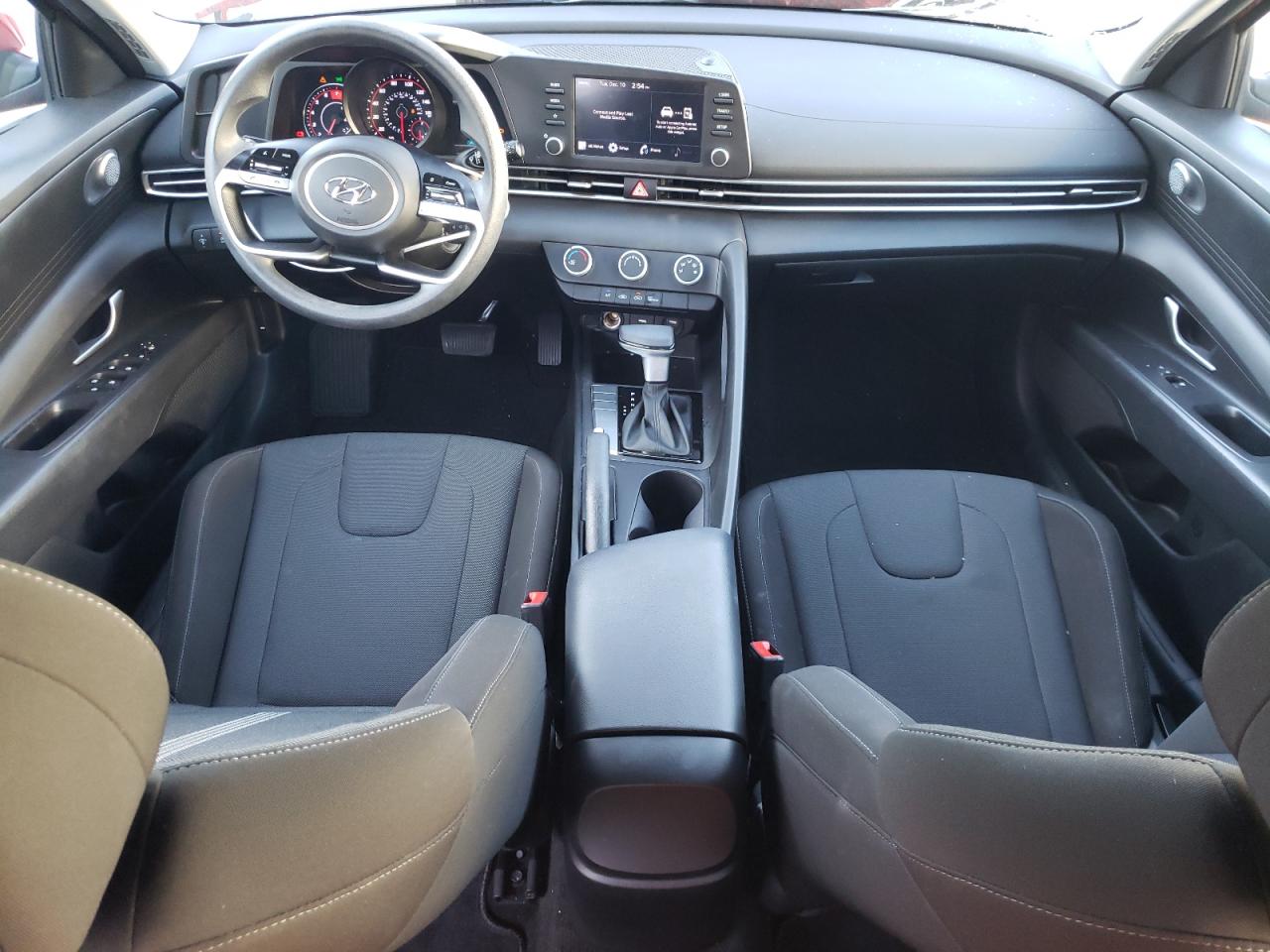 2023 Hyundai Elantra - Image 8