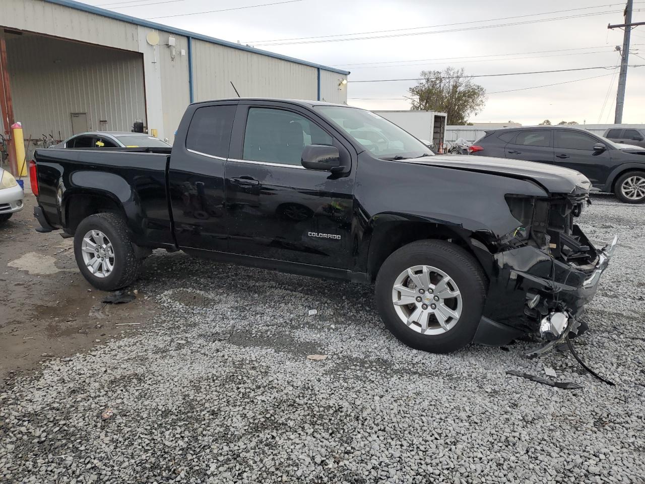 2018 Chevrolet Colorado - Image 4