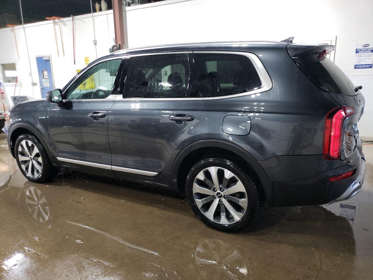 VIN 5XYP6DHC4NG209410 2022 KIA TELLURIDE no.2