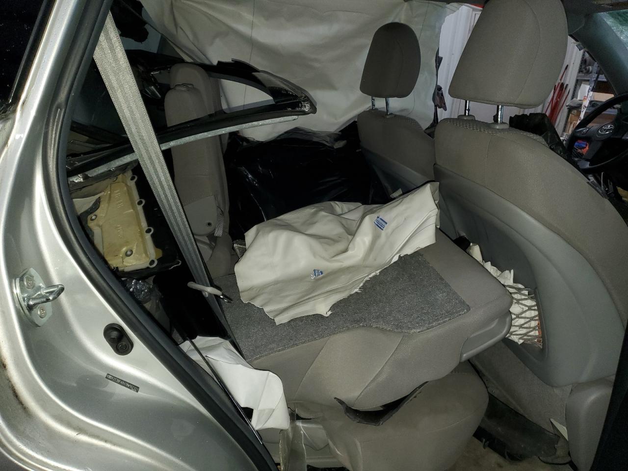 2011 Toyota RAV 4 - Image 11