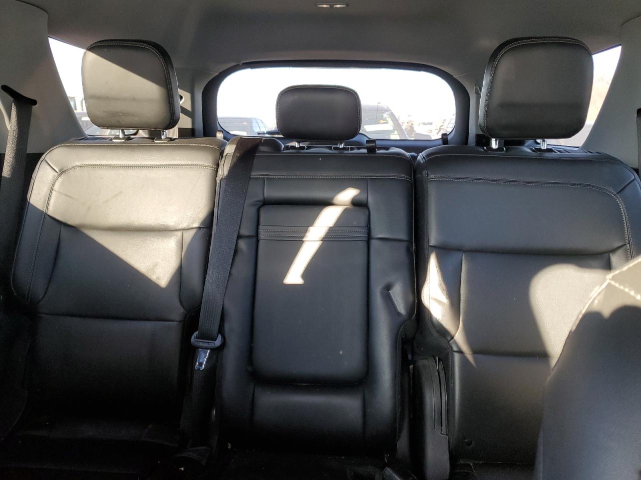 2022 Ford Explorer - Image 10