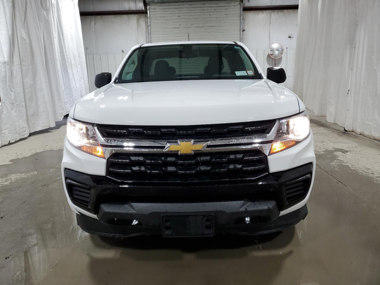 VIN 1GCHSBEA5N1234355 2022 CHEVROLET COLORADO no.5