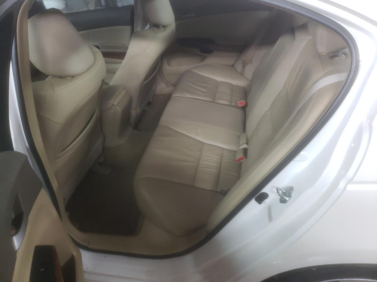 2008 Honda Accord - Image 10