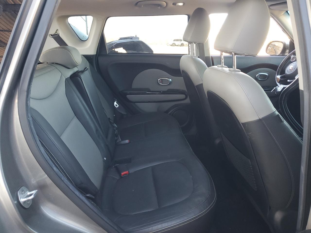 2016 Kia Soul - Image 10