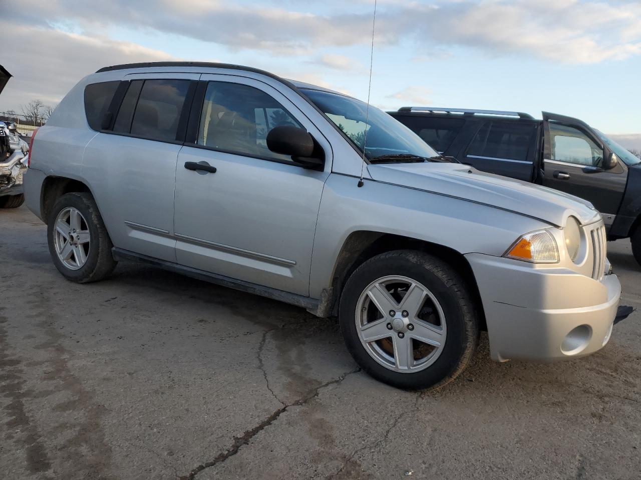 2008 Jeep Compass - Image 4