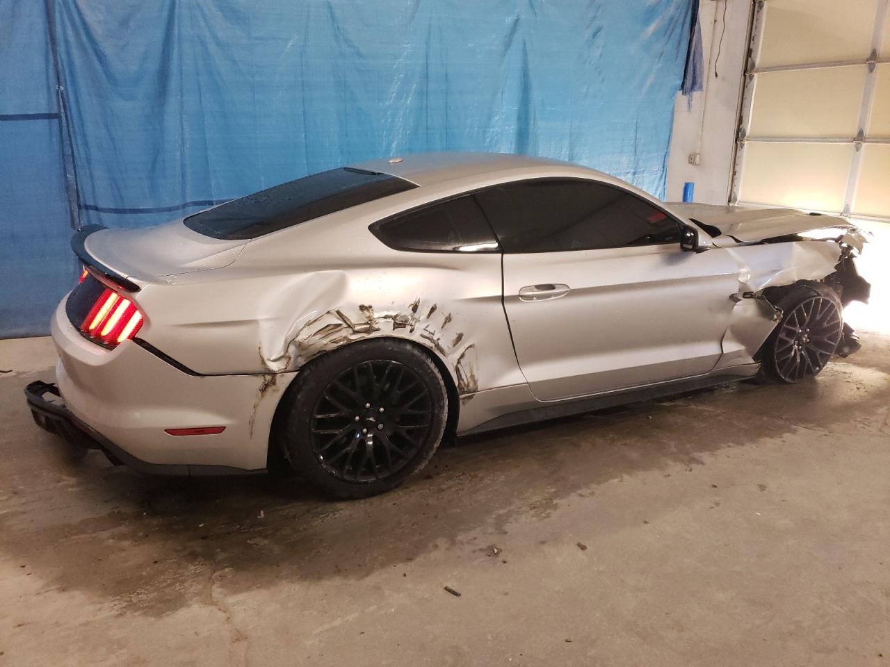 VIN 1FA6P8CF1H5228064 2017 FORD MUSTANG no.3