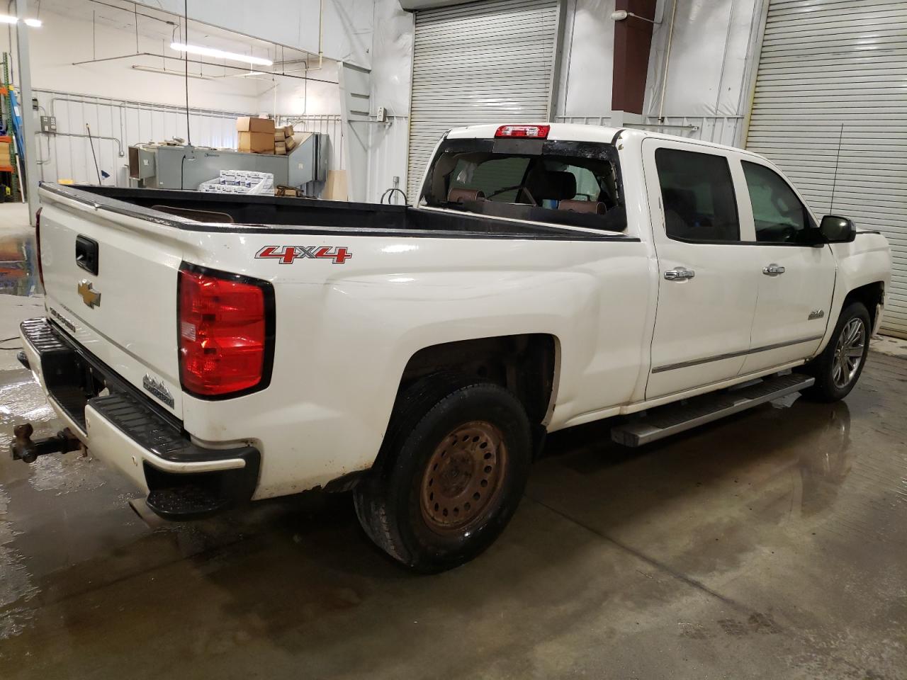 2014 Chevrolet Silverado - Image 3