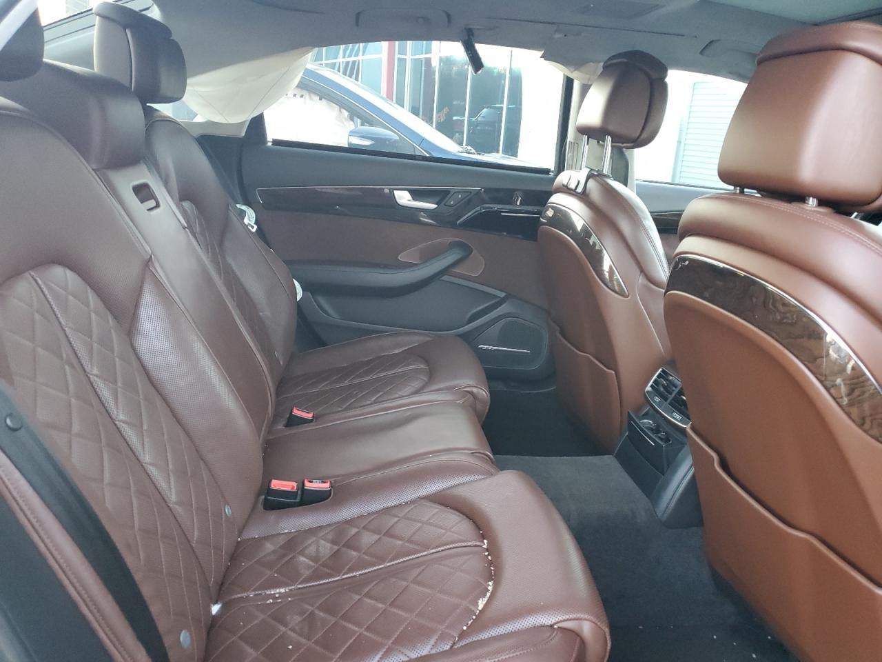 2014 Audi A8 - Image 10