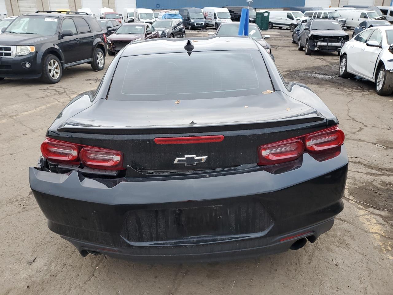 2023 Chevrolet Camaro - Image 6