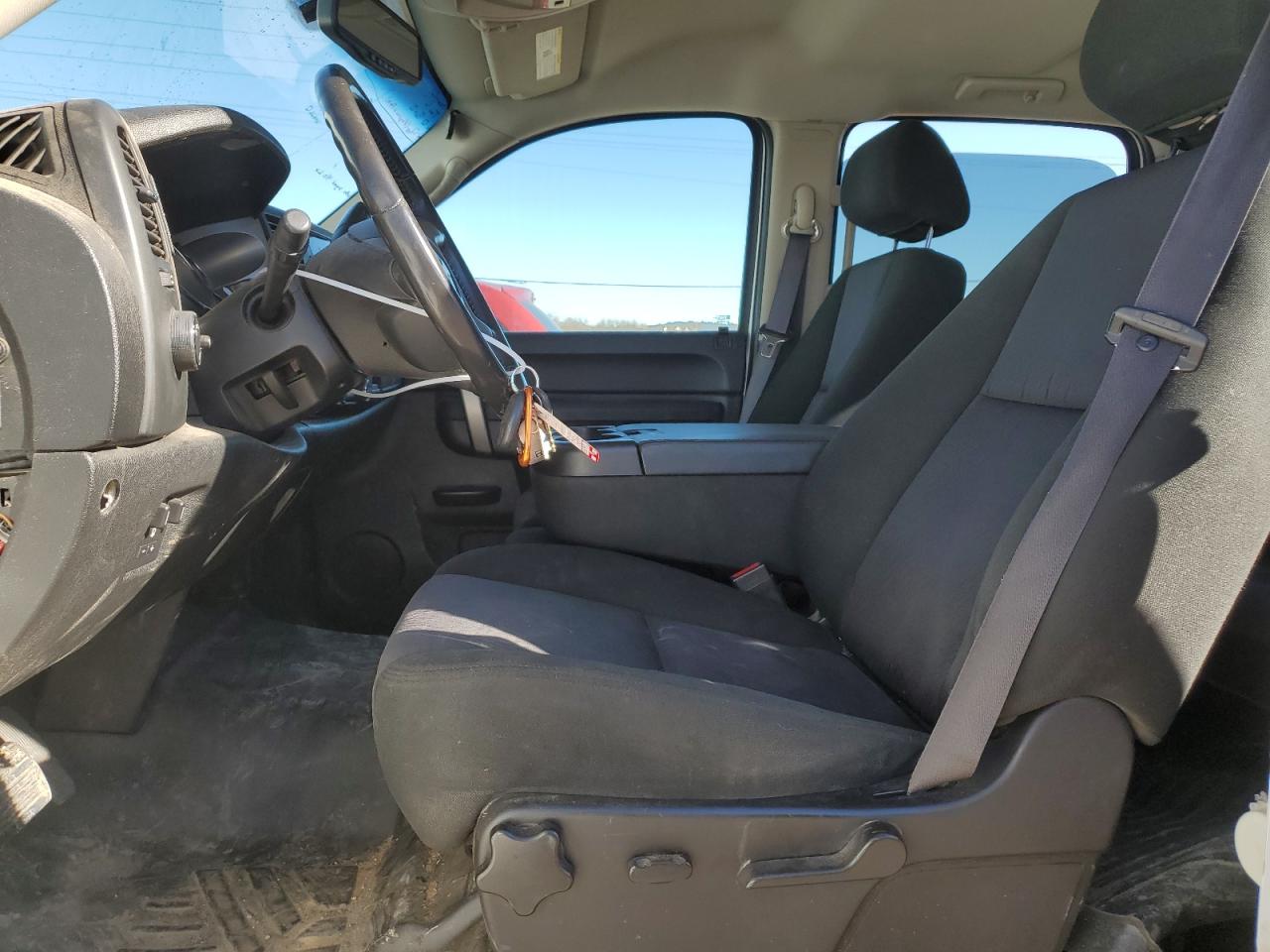 2012 Chevrolet Silverado - Image 7