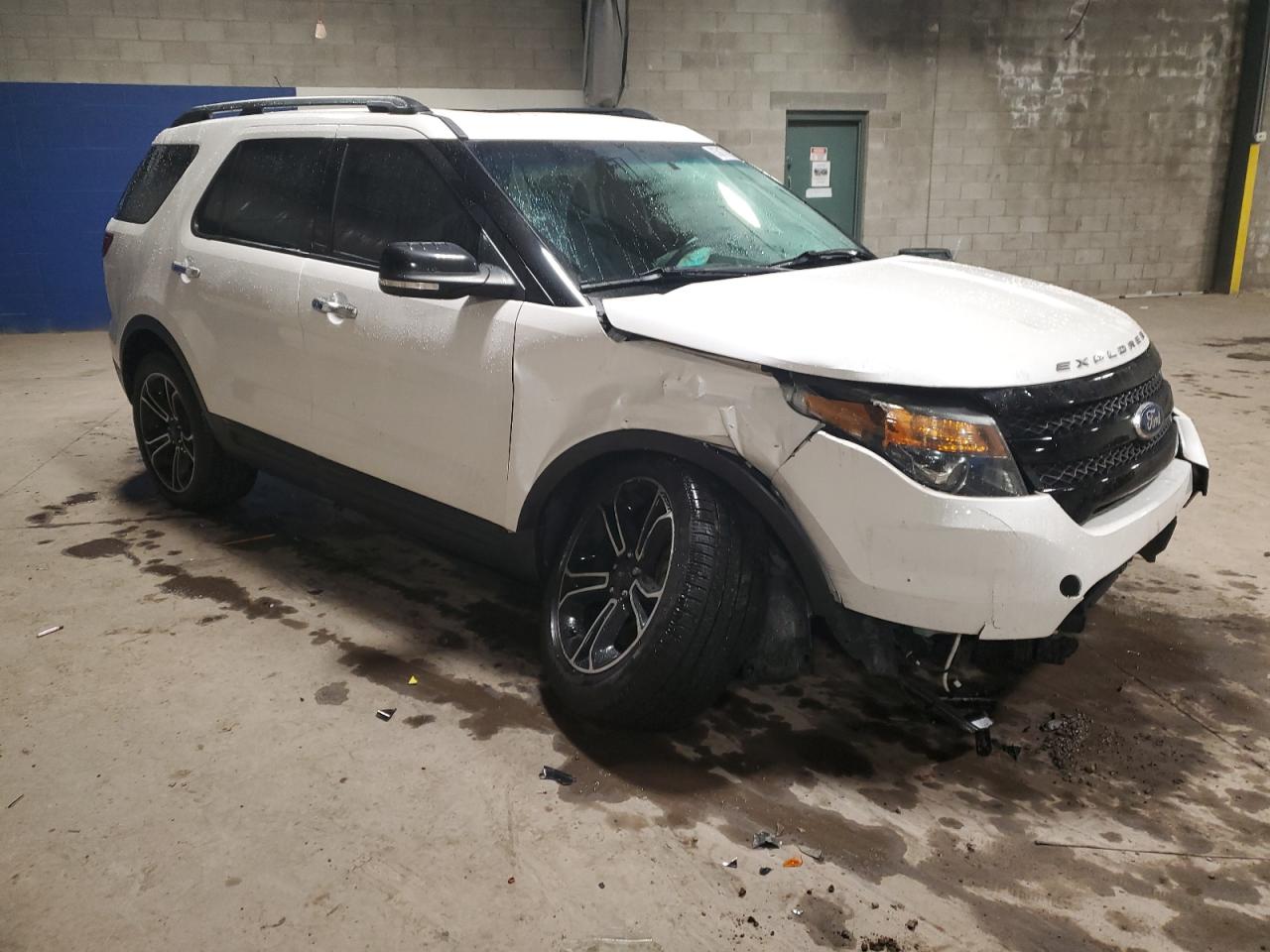 2014 Ford Explorer - Image 4