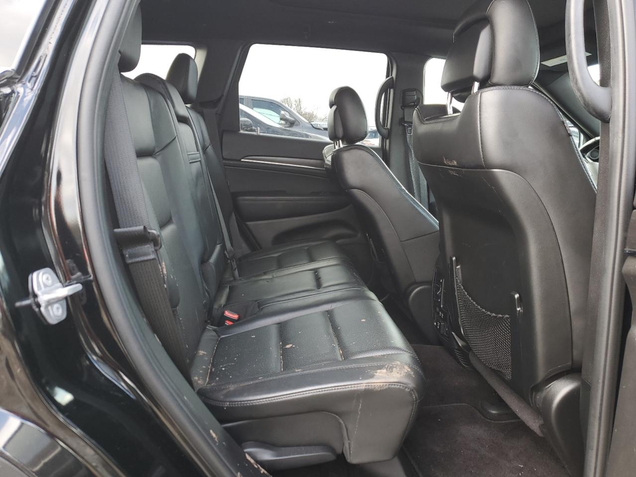 2018 Jeep Grand Cherokee - Image 11