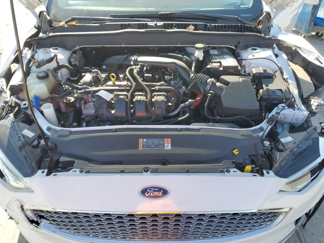 2020 Ford Fusion - Image 12