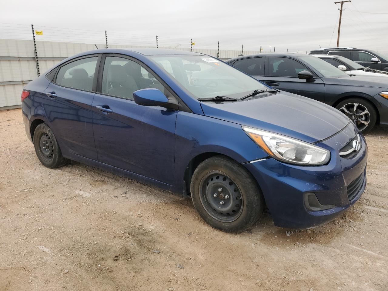 VIN KMHCT4AE1HU312351 2017 HYUNDAI ACCENT no.4