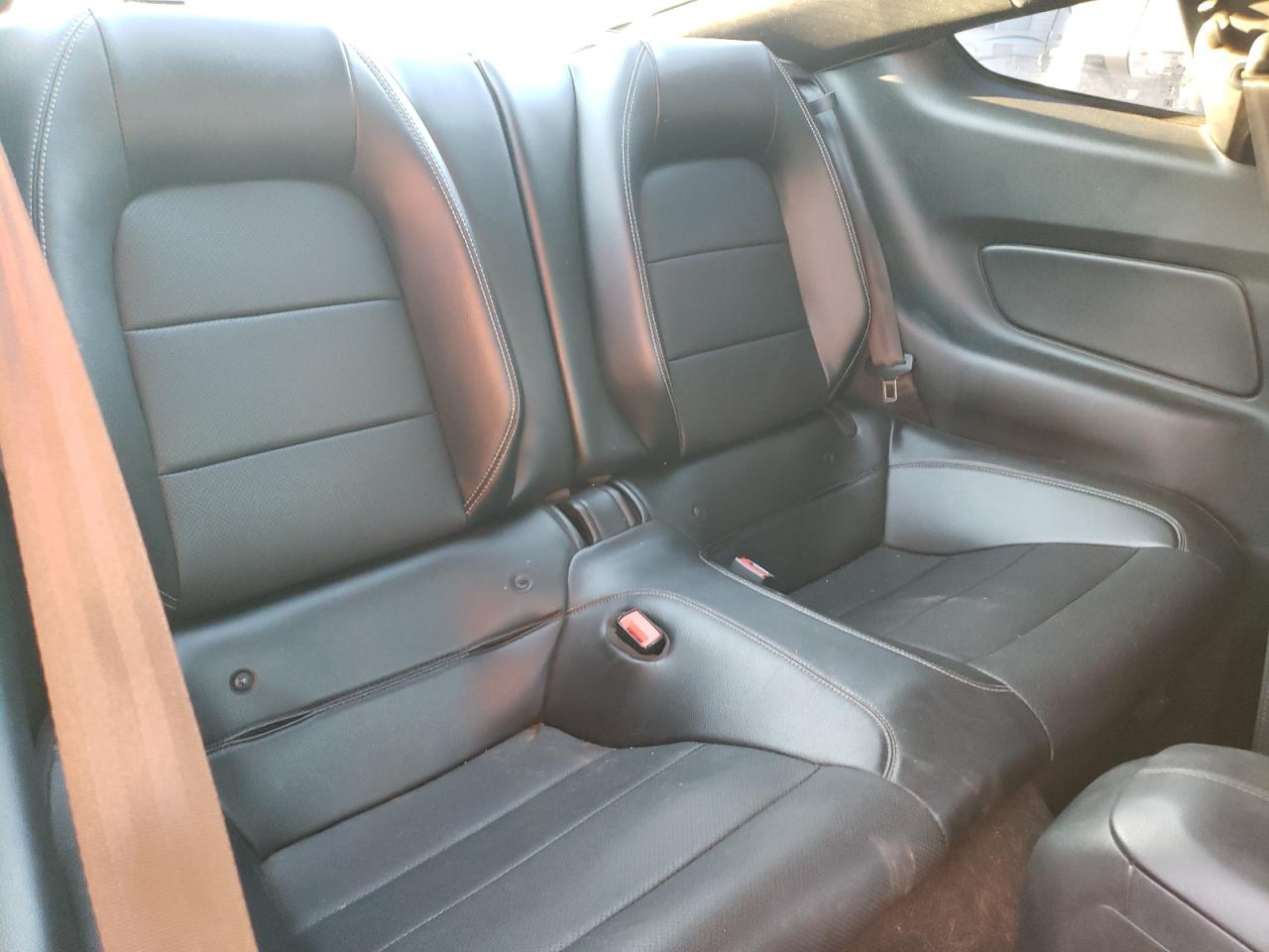 2018 Ford Mustang - Image 10