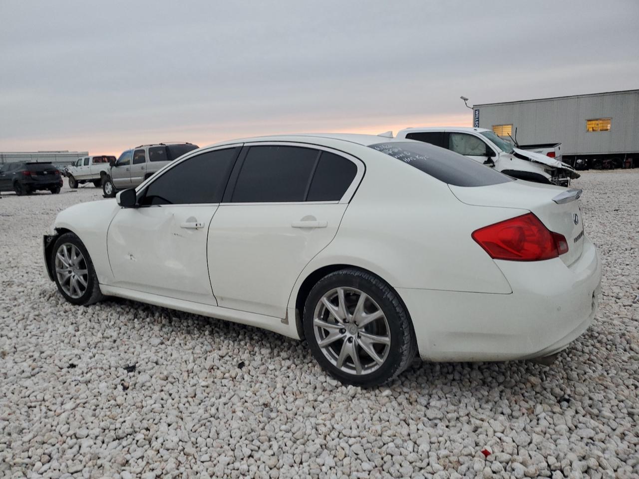 VIN JN1CV6AP3DM716101 2013 INFINITI G37 no.2