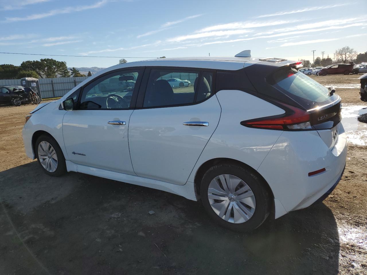 VIN 1N4AZ1CP8JC310654 2018 NISSAN LEAF no.2