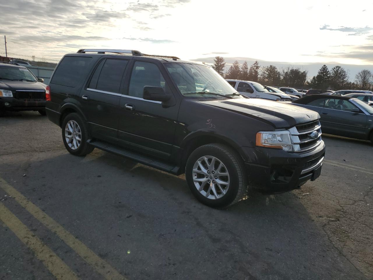 VIN 1FMJU2ATXHEA16861 2017 FORD EXPEDITION no.4