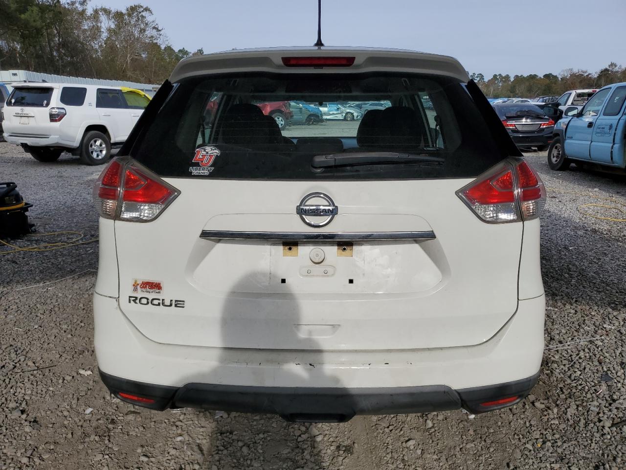 KNMAT2MT3GP703704 NISSAN ROGUE 2016