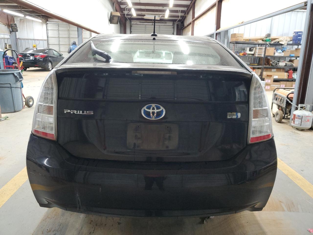 2010 Toyota Prius - Image 6