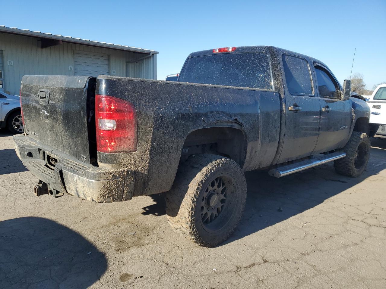 2013 Chevrolet Silverado - Image 3