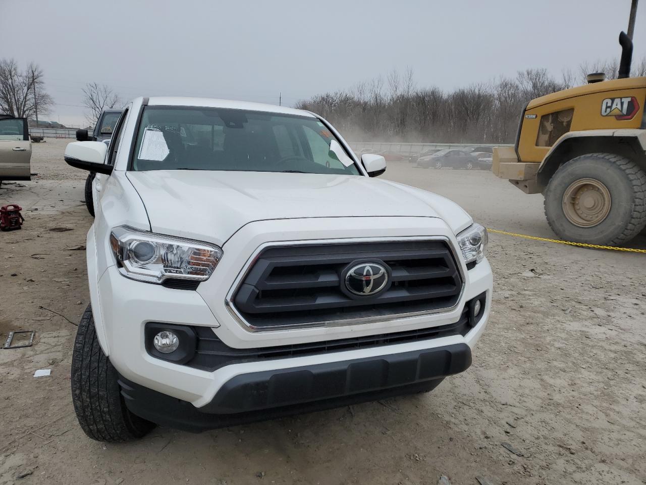 2022 Toyota Tacoma - Image 5