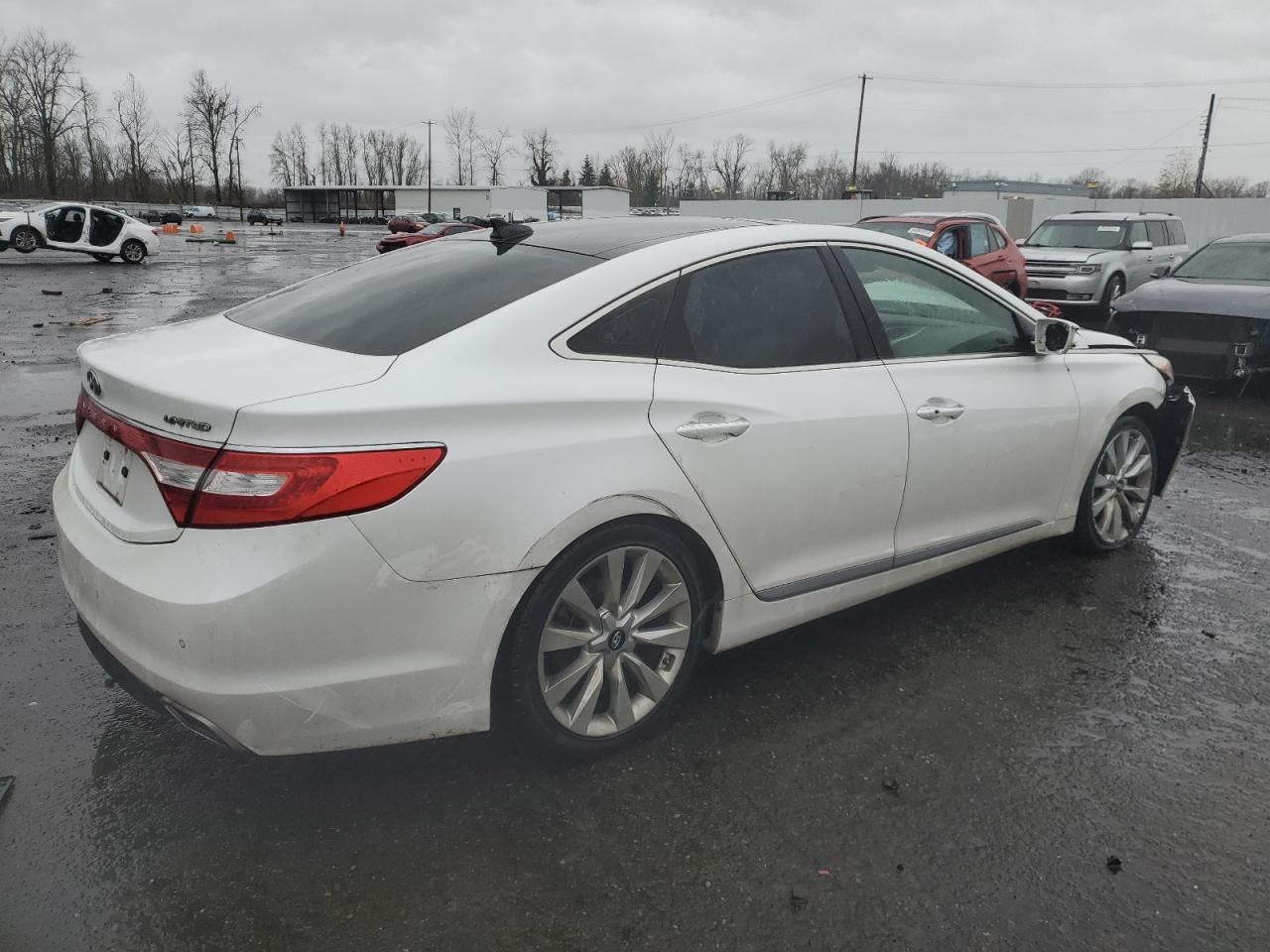 2015 Hyundai Azera - Image 3
