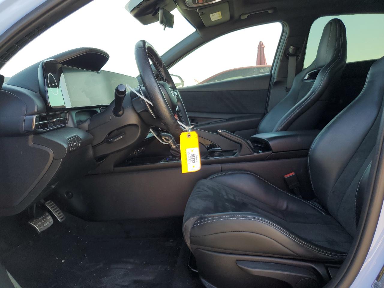 2022 Hyundai Elantra - Image 7