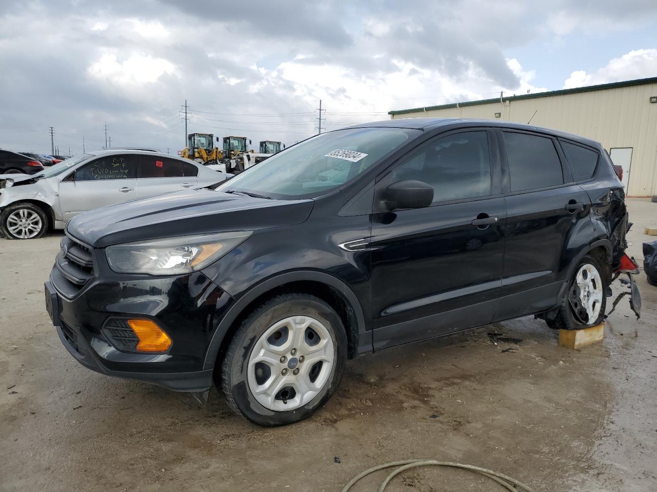 1FMCU0F74JUC05736 FORD ESCAPE 2018