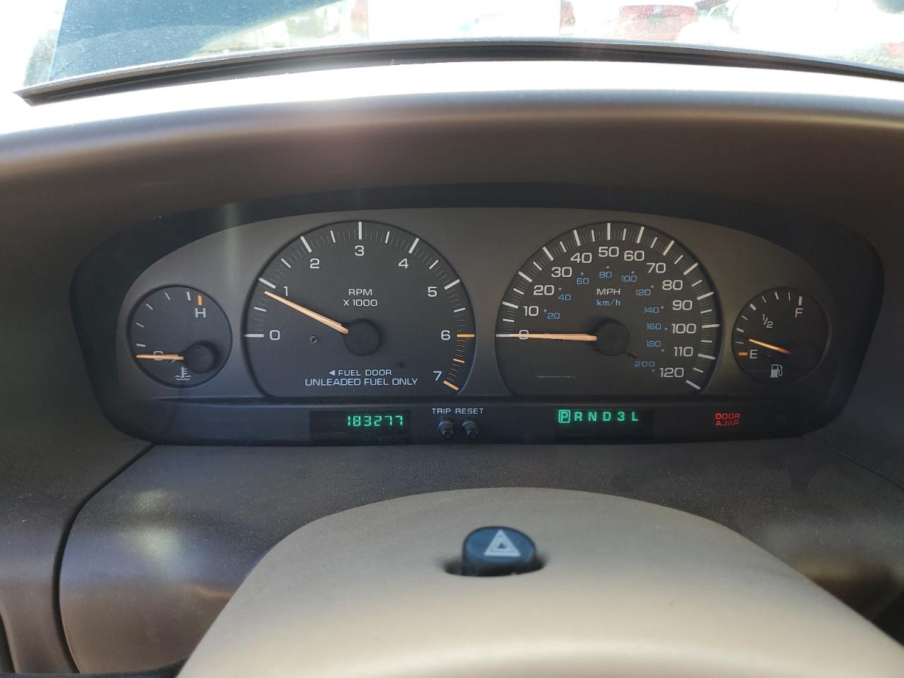 1996 Chrysler Town & Country Lxi VIN: 1C4GP64L3TB133104 Lot: 82596734