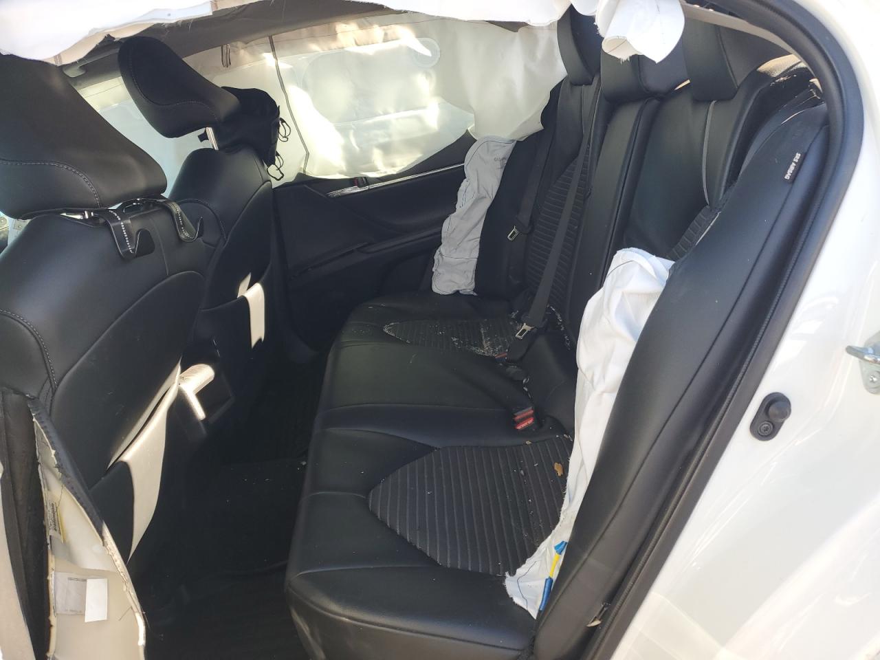 2023 Toyota Camry - Image 10