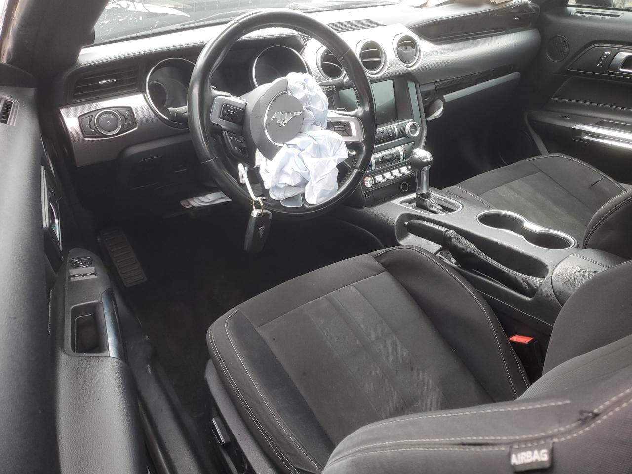 2019 Ford Mustang - Image 8